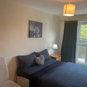 Homestay Wilmot Close